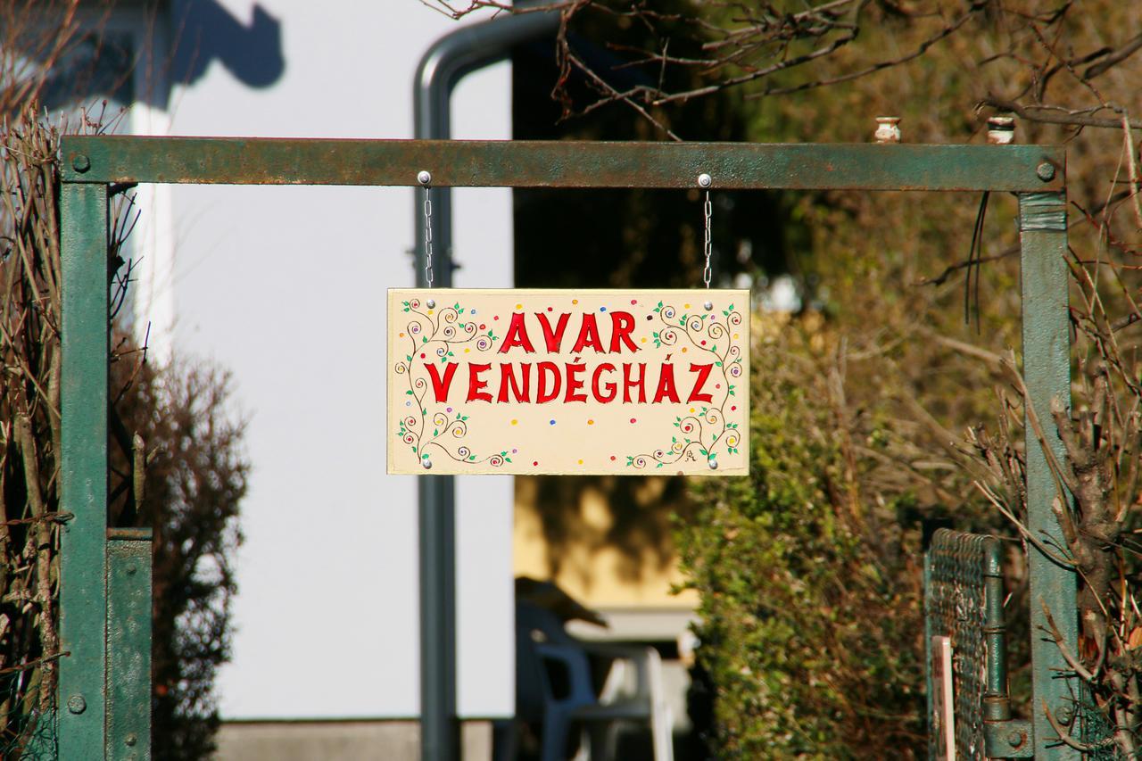 Avar Vendeghaz ماترافوريد المظهر الخارجي الصورة